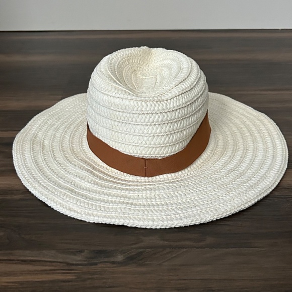 Madewell White Straw Hat with Tan Band - Picture 4 of 10